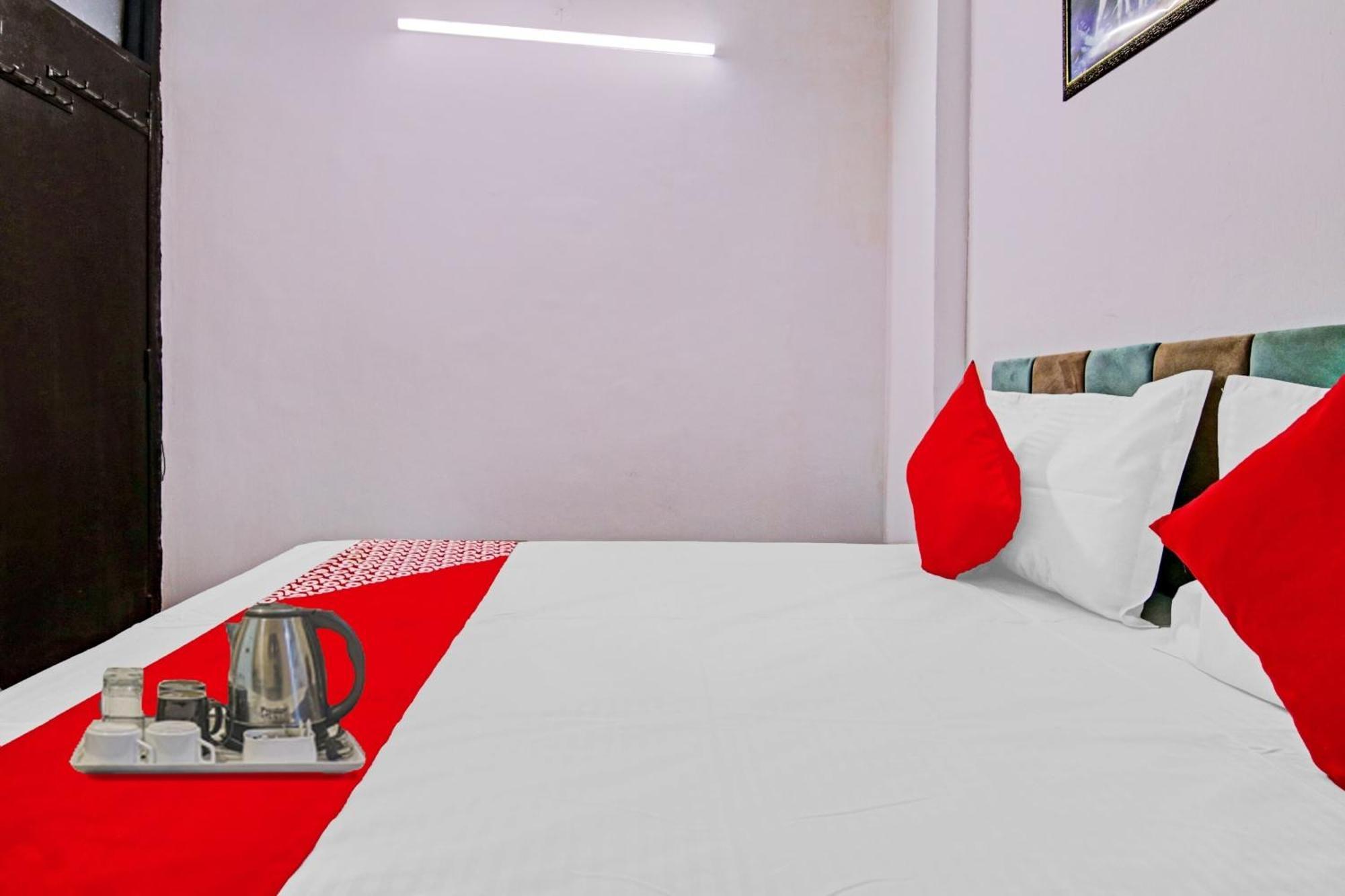 Hotel O Chaudhary Villa New Delhi Exterior photo
