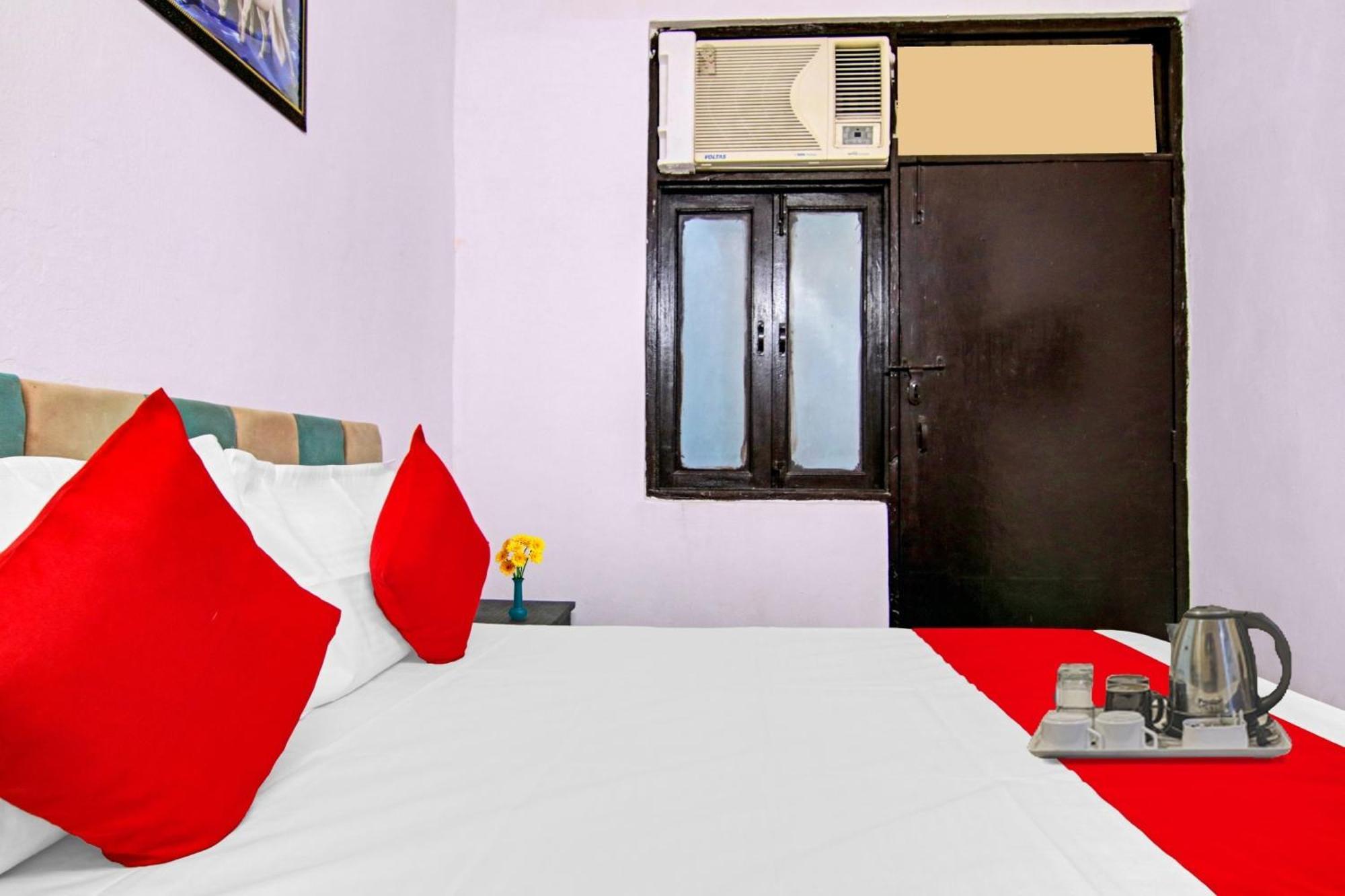 Hotel O Chaudhary Villa New Delhi Exterior photo